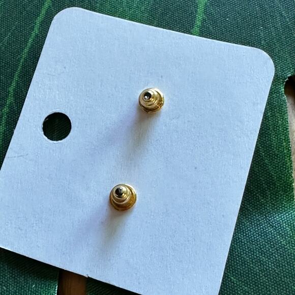 BOGO FREE GOLD LEAF POST EARRINGS - Picture 6 of 6